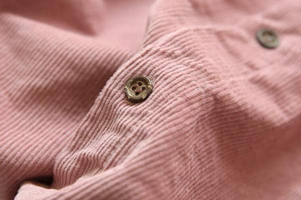 50%体育首存红利~
休閑襯衣